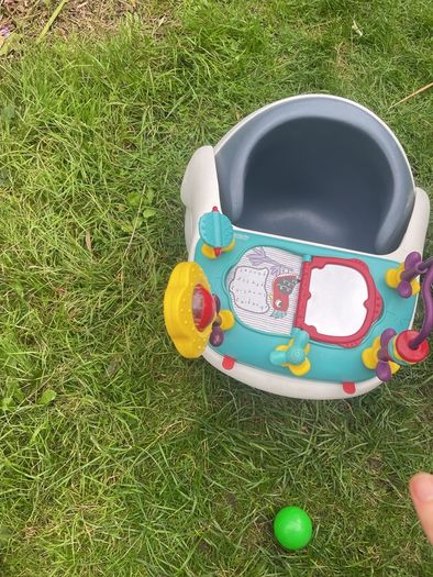 mamas and papas baby bumbo seat and tray table