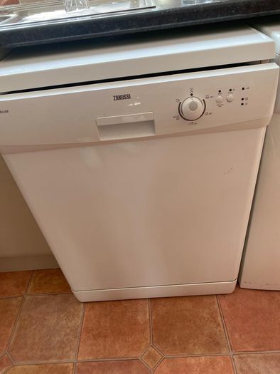 Zanussi Dishwasher