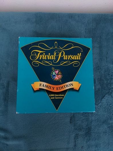 Trivial Pursuit Family Edition
