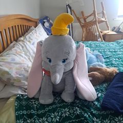 Large Dumbo soft toy