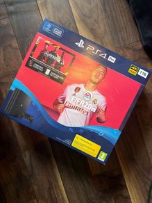 Playstation 4 Pro 1TB