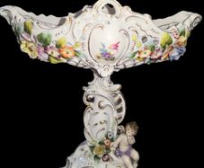 19th century Alt Wien centerpiece