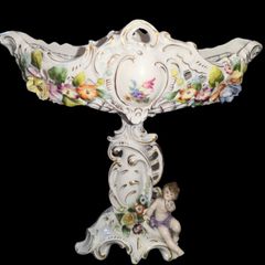 19th century Alt Wien centerpiece