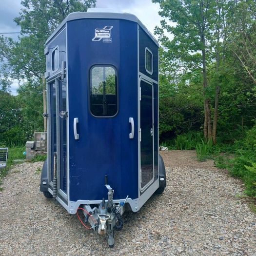 2021 HB506 Horsebox