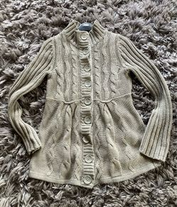 Grey cardigan