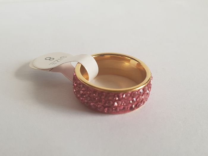 New pink stones Ring