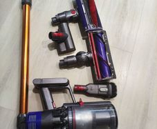 dyson  v10 absolute