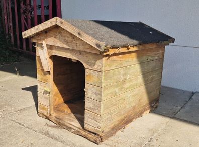 Small dog kennel