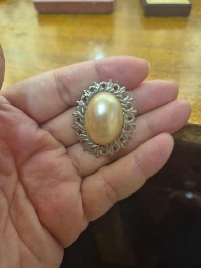 Vintage Brooch