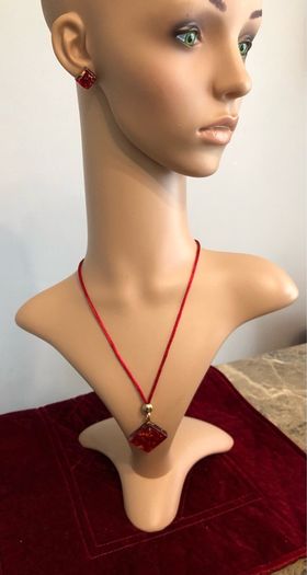 Murano glass necklace and earrings set