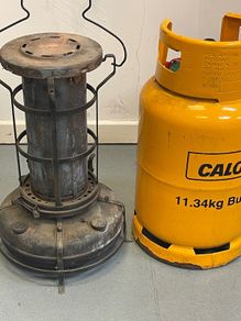Antique vintage heater Aladdin lamp