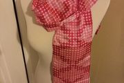 Pink geometric scarf
