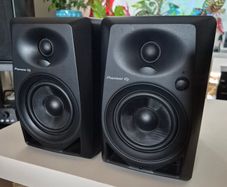 Pioneer DM-40 active studio monitors