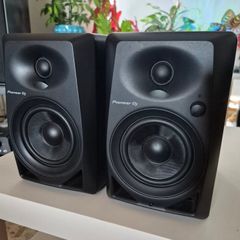Pioneer DM-40 active studio monitors