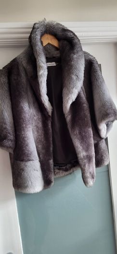 CALVIN KLEIN grey and black faux fur jacket - Sz M (Fit 10-14UK) - Bnwt Rrp 295 USD