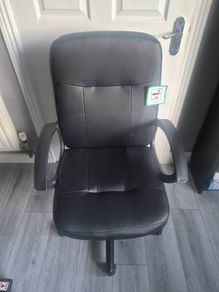 desk chair