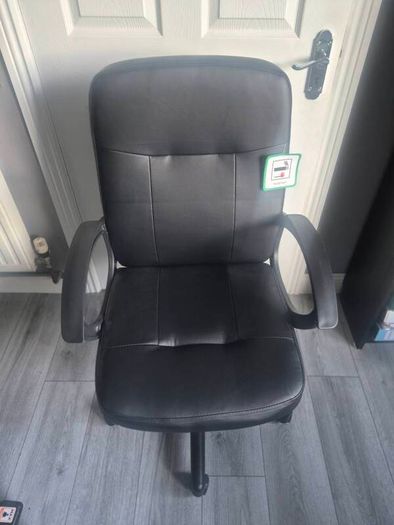 desk chair