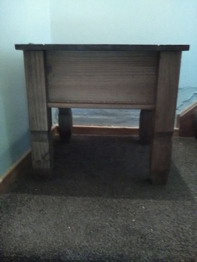 chest of drawers mirror Table