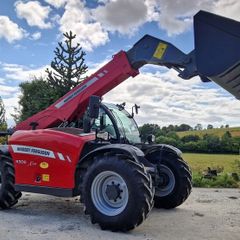 Massey Ferguson 9306 Extra 2017 LOW HOURS!!