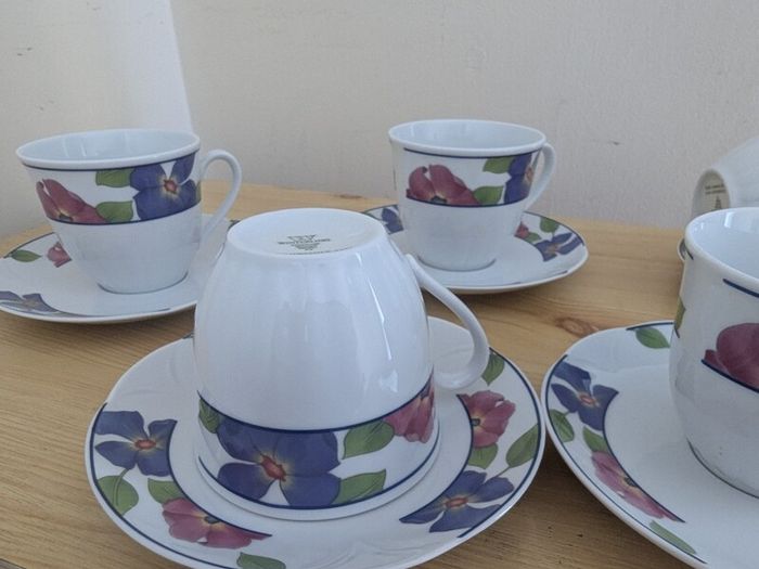 Germany porcelain(WINTERLING) tea set for 6 person, contains 12 pcs, including 6 tea cups and 6 saucers. Brand new, never used.