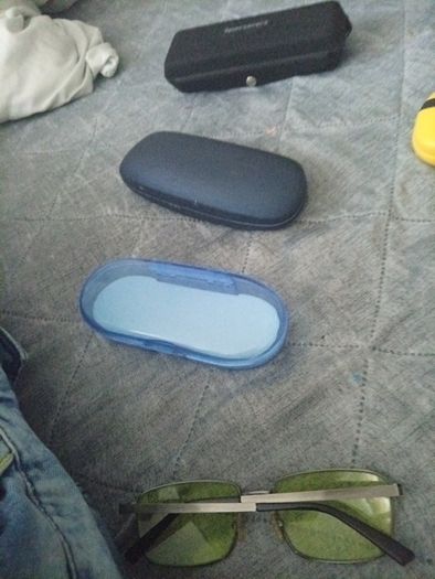 converse glasses case