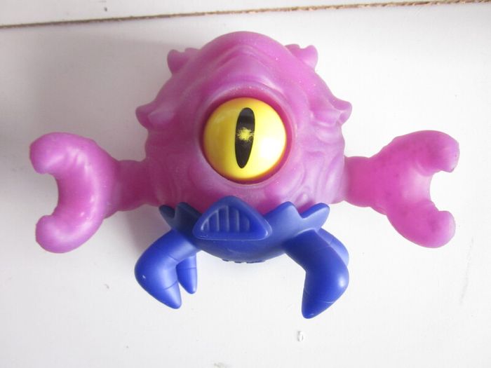 Goo Jit Zu Crusticoid Action Figure Galaxy attack