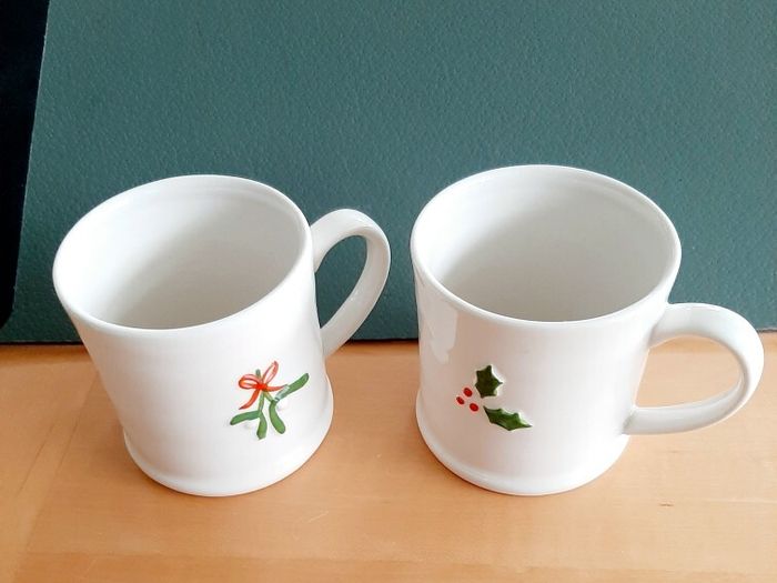 2026 Gisela Graham Christmas cups
