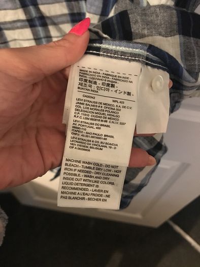 New Levi's light shirt