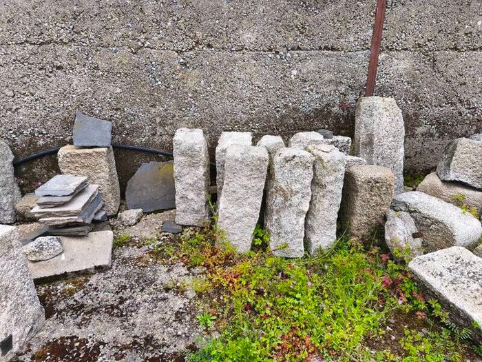 Granite Posts