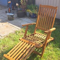 garden steamer chair and cushion