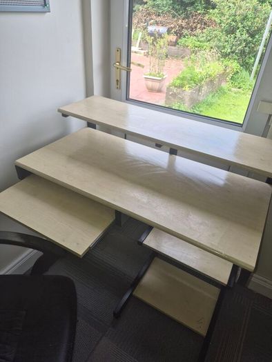 computer/study desk and chair