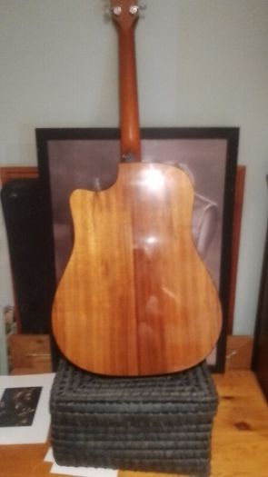 2003 Taylor 310-CE-L1. Limited edition. Koa back and sides. Includes OHSC.