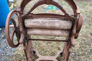 clothe mangle