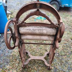 clothe mangle