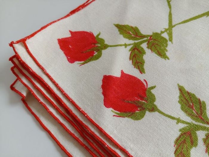 Vera Neumann, vintage table mats & napkins, vintage linen,
