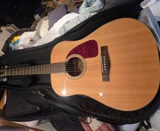 Fender Accousti guitar