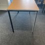 desks x 4 (nice day/hint office brand) Image 4