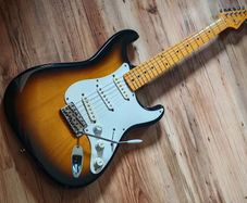 Fender Japan Vintage Series '57 Stratocaster (Delivery available)