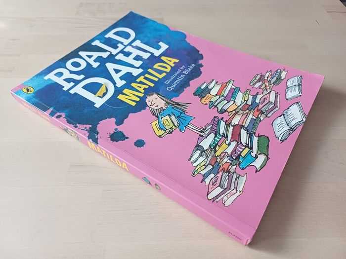Matilda by Roald Dahl (Fantasy Adventure Illustrated Colour Edition 2016)