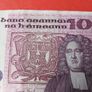 B series Jonathan Swift Ten Pound  Note 19.10.81 Image 3