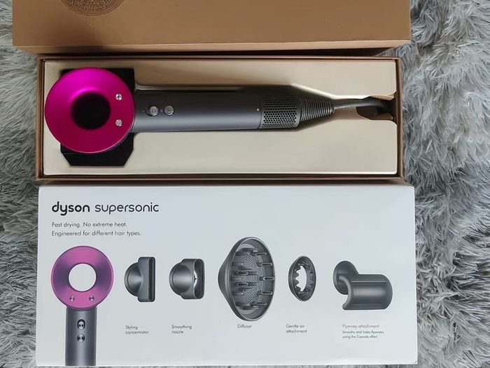 Dyson supersonic hair dryer