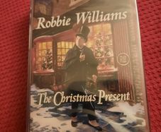 ROBBIE WILLIAMS: The Christmas Present - Red Cassette - UK 2019