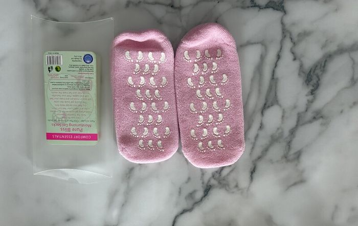 Brand-new Pure Bliss Moisturising Gel Sock