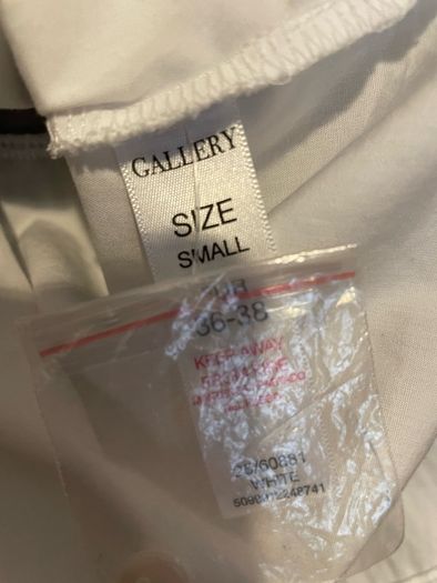 Gallery grey white top size 8 to 10 - New
