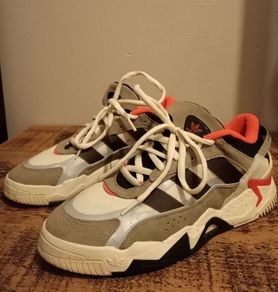 Adidas Niteball 2 Sneakers.