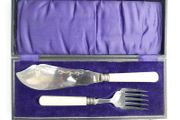 Vintage Boxed Silver Plated Set of Faux Bone Handled Fish Servers