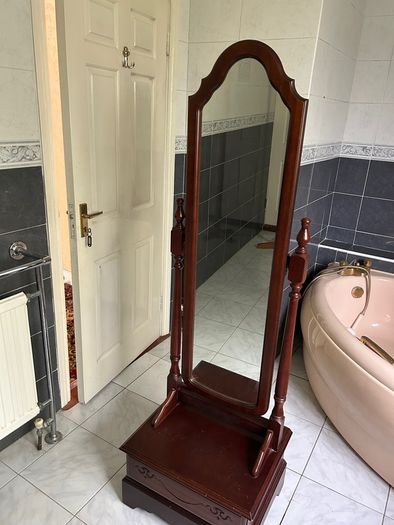 free standing mirror