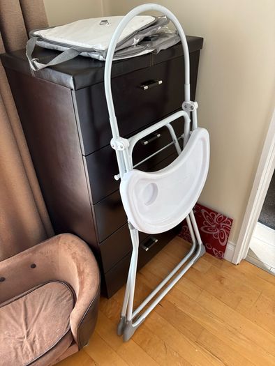 My Babiie Compact Highchair