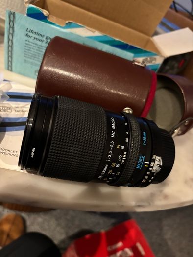 Carl Zeiss 35-135mm F3.5-4.5 Jenazoom macro Lens