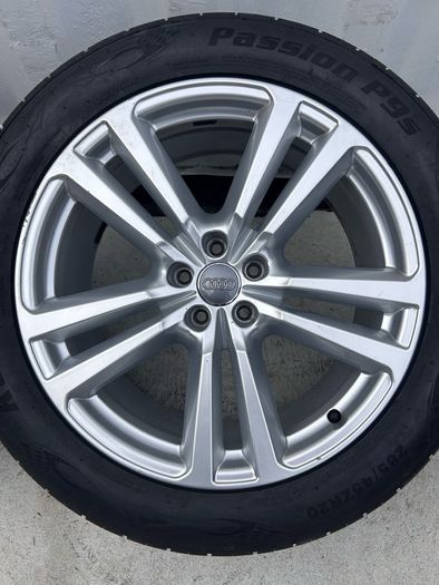 Genuine Audi Q7/SQ7 Q5 20" Alloy Wheels